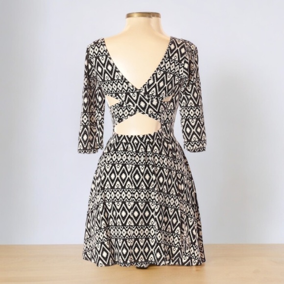 Forever 21 Tribal Print Open Back Dress | SIZE S - Picture 3 of 5